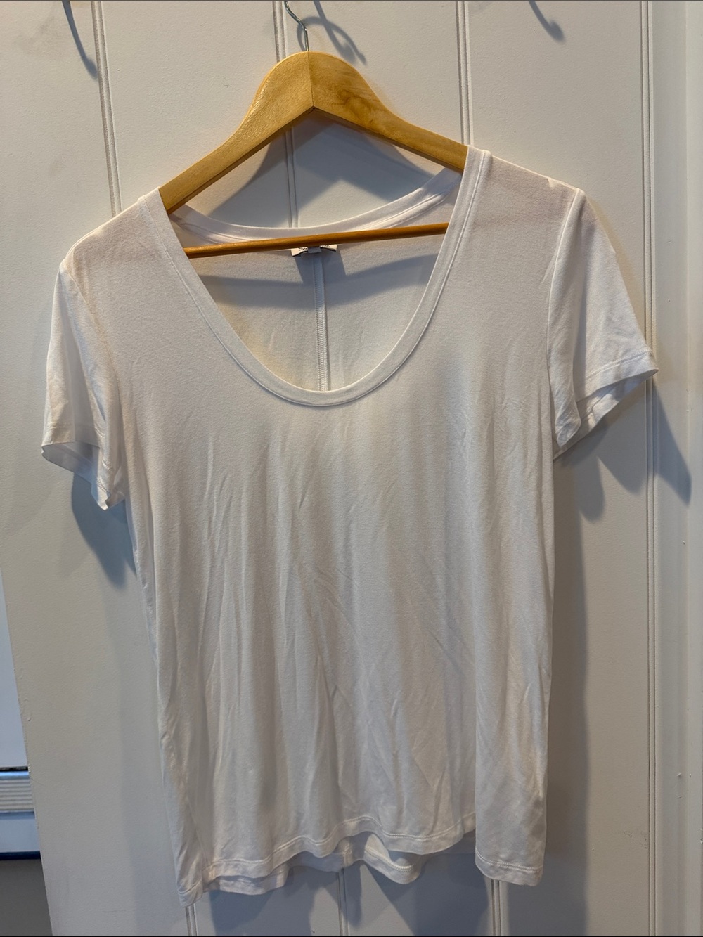 Splendid Cream Scoop Neck Short Sleeve Tee